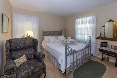 690 N Azalea Boulevard, Barberton, OH 44203 - Photo 26