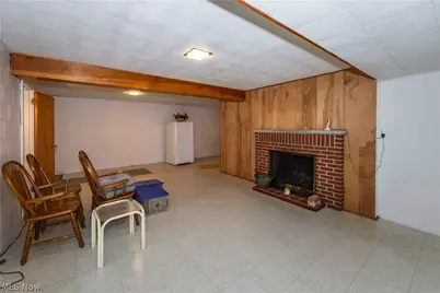 690 N Azalea Boulevard, Barberton, OH 44203 - Photo 34