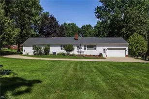 690 N Azalea Blvd, Barberton, OH 44203 - Photo 2