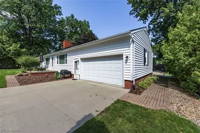 690 N Azalea Boulevard, Barberton, OH 44203 - Photo 40