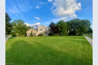 312 Middlestone Way, Cuyahoga Falls, OH 44223 - Photo 4