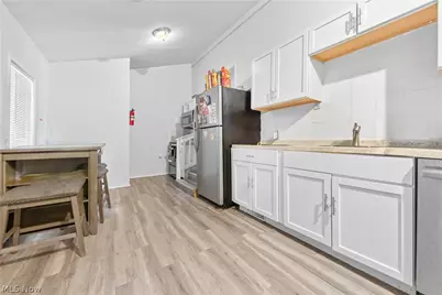 572 East Avenue, Akron, OH 44320 - Photo 8