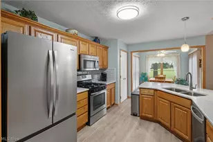 2274 Lake Center St NW, Uniontown, OH 44685 - Photo 10