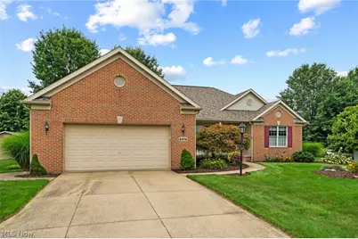 2274 Lake Center Street NW, Uniontown, OH 44685 - Photo 2