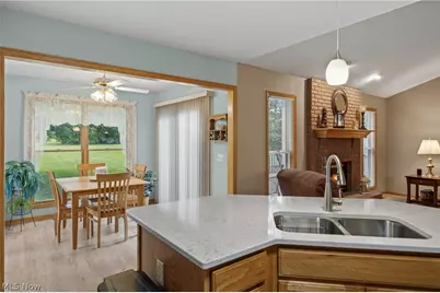 2274 Lake Center Street NW, Uniontown, OH 44685 - Photo 8