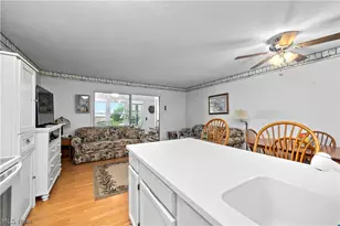216 W Lakeshore Dr, Port Clinton, OH 43452 - Photo 18