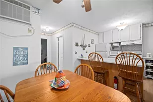 216 W Lakeshore Dr, Port Clinton, OH 43452 - Photo 14