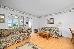 216 W Lakeshore Dr, Port Clinton, OH 43452 - Photo 10
