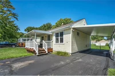941 Woodstock Road, Eastlake, OH 44095 - Photo 2