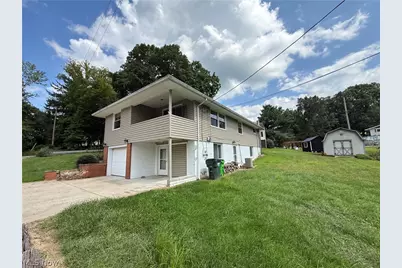 1719 Cambridge Road, Coshocton, OH 43812 - Photo 2