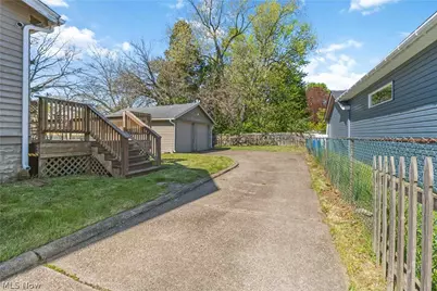 330 N Hawkins Avenue, Akron, OH 44313 - Photo 28