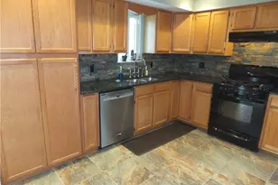 1211 Eric Ln, Loveland, OH 44109 - Photo 6