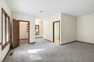 1177 W Portage Trl, Cuyahoga Falls, OH 44223 - Photo 24
