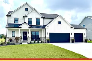 3448 Wicker St NE, Canton, OH 44721 - Photo 1