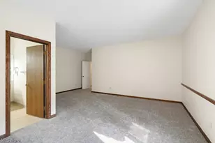 1177 W Portage Trl, Cuyahoga Falls, OH 44223 - Photo 22