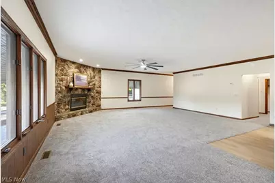 1177 W Portage Trail Extension, Cuyahoga Falls, OH 44223 - Photo 12