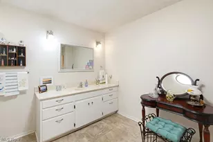 1177 W Portage Trl, Cuyahoga Falls, OH 44223 - Photo 44