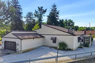 1177 W Portage Trl, Cuyahoga Falls, OH 44223 - Photo 4
