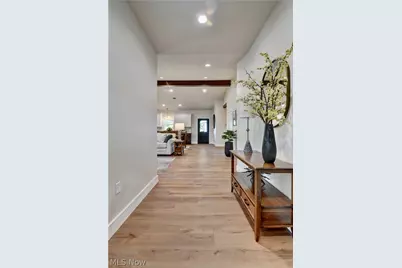 818 Third Street SW, New Philadelphia, OH 44663 - Photo 6