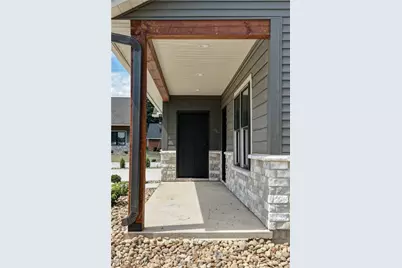 818 Third Street SW, New Philadelphia, OH 44663 - Photo 4