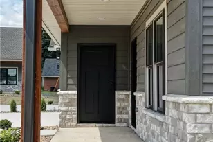 818 3rd St SW, New Philadelphia, OH 44663 - Photo 4