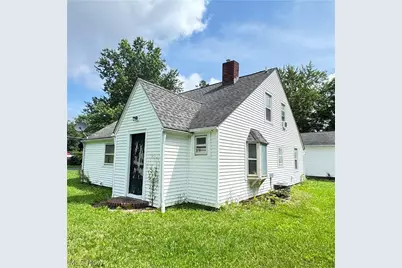 547 Ewart Road, Akron, OH 44312 - Photo 2