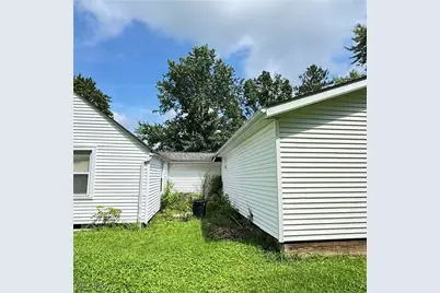 547 Ewart Road, Akron, OH 44312 - Photo 4