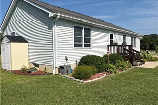 1093 Overly Rd, Jefferson, OH 44047 - Photo 8