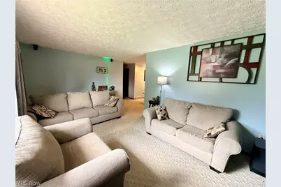 447 Rosch Court SW, New Philadelphia, OH 44663 - Photo 6