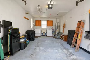 34411 Beach Park Ave, Eastlake, OH 44095 - Photo 26