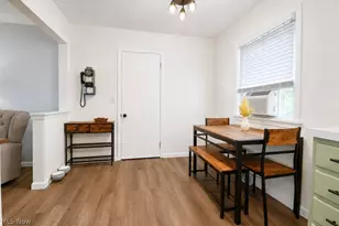 34411 Beach Park Ave, Eastlake, OH 44095 - Photo 12