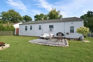 34411 Beach Park Ave, Eastlake, OH 44095 - Photo 28