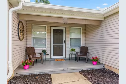 11602 Jennings Road NE, Alliance, OH 44601 - Photo 2