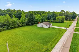 11602 Jennings Rd NE, Alliance, OH 44601 - Photo 22