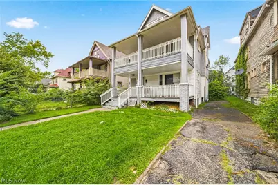 9501 Pierpont Avenue, Loveland, OH 44108 - Photo 2