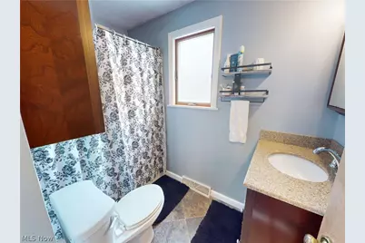 32325 Dickerson Road, Willowick, OH 44095 - Photo 16