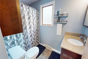 32325 Dickerson Rd, Willowick, OH 44095 - Photo 16