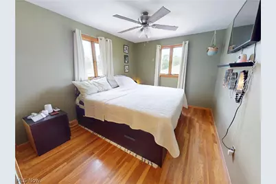 32325 Dickerson Road, Willowick, OH 44095 - Photo 10