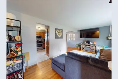 32325 Dickerson Road, Willowick, OH 44095 - Photo 2