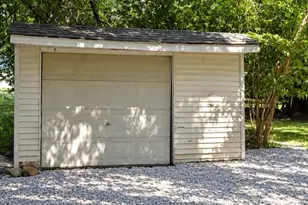 935 Worden Rd, Wickliffe, OH 44092 - Photo 4