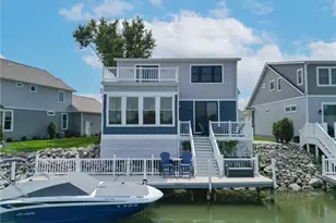 5415 Walls Channel Dr, Port Clinton, OH 43452 - Photo 2