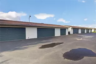 7380 Eisenhower Dr, Boardman, OH 44512 - Photo 20