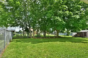 459 Peters Dr, Campbell, OH 44405 - Photo 46