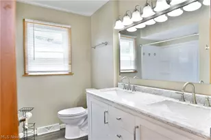 459 Peters Dr, Campbell, OH 44405 - Photo 26