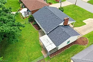 459 Peters Dr, Campbell, OH 44405 - Photo 6