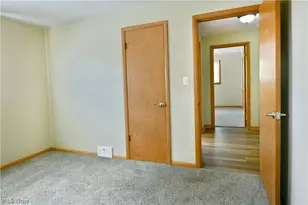 459 Peters Dr, Campbell, OH 44405 - Photo 24