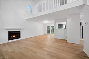 10473 Florida St, Aurora, OH 44202 - Photo 2