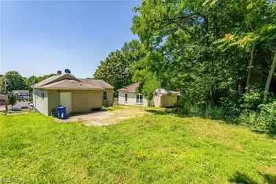 155 Fernwood Avenue, Barberton, OH 44203 - Photo 2