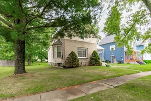 175 Spruce St, Elyria, OH 44035 - Photo 4