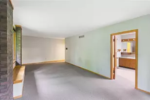 200 Hampshire Rd, Akron, OH 44313 - Photo 30